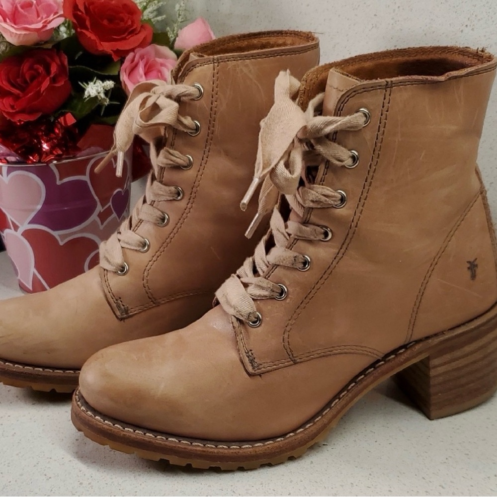 Frye Beige Lace Up Leather Boots